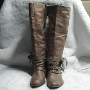 Taupe Heeled Boots with Chain Detail